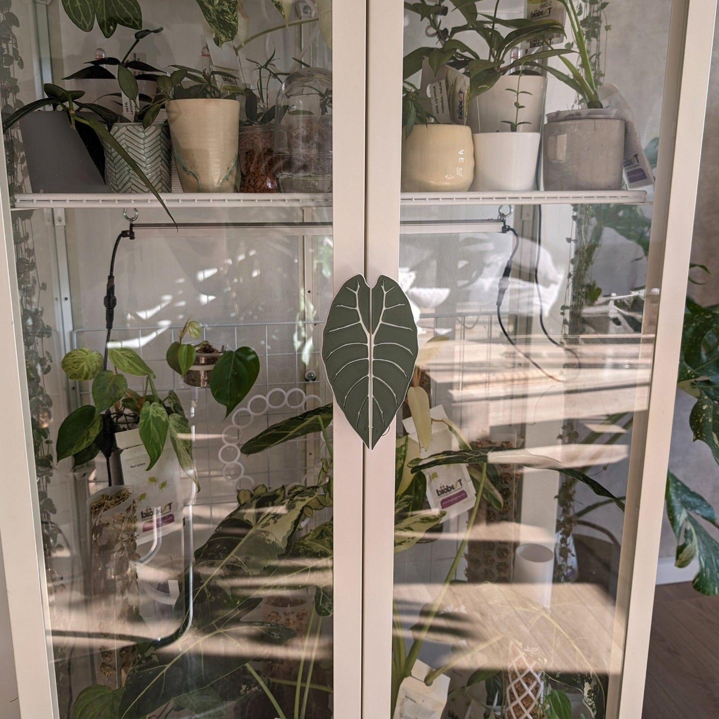 Vitrine Milsbo Türgriff Watsoniana